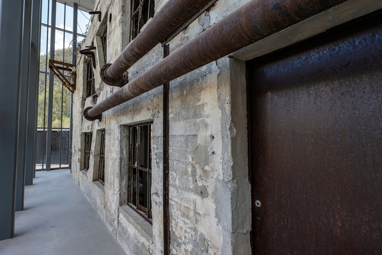Vemork tungvattenanl&auml;ggning, fotograferad av Espen Haakonsen.