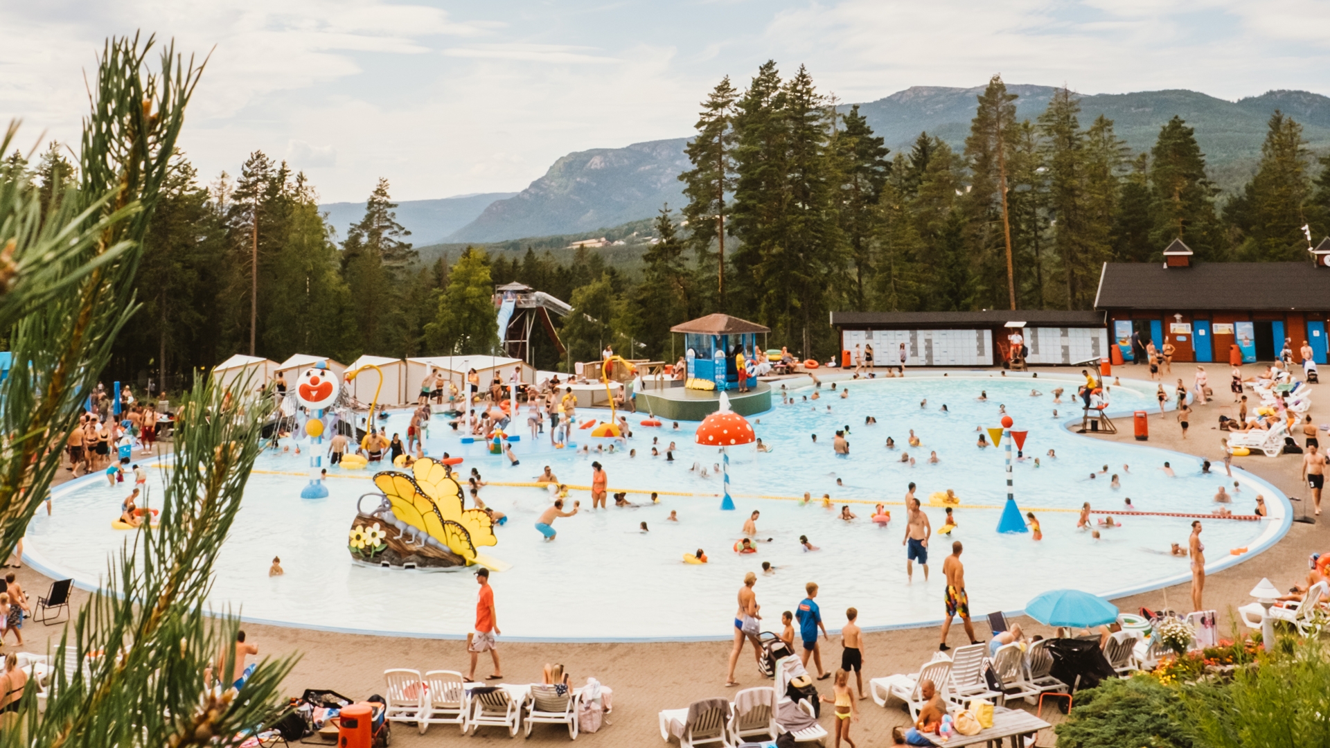 Vattenlek i Plasklandet i B&oslash; Sommerland.