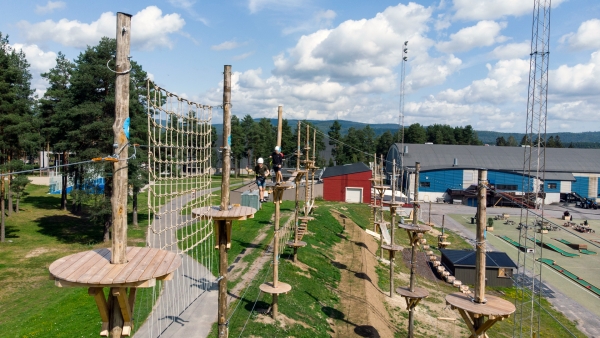 Kl&auml;tterparken i Skien fritidspark.